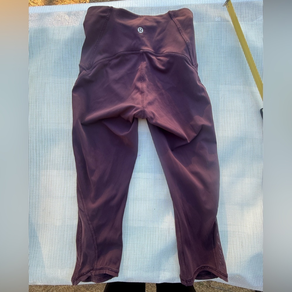 Lululemon Athletica Women’s size 2 Purple High-Waisted Leggings - Picture 5 of 9